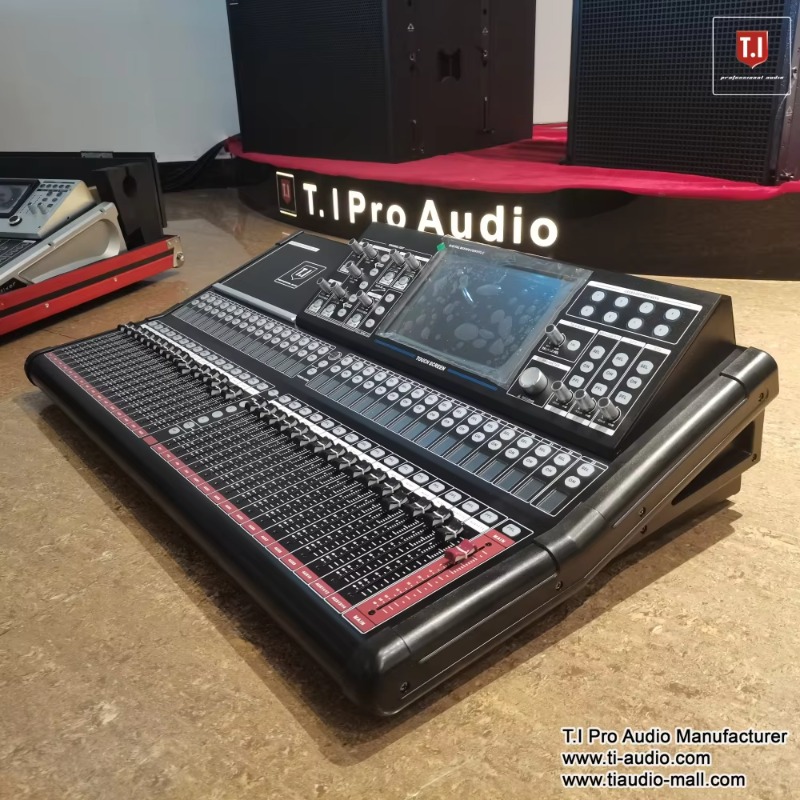 32 Channel Digital Mixer Conso - огляд і ціна Audio Music Live